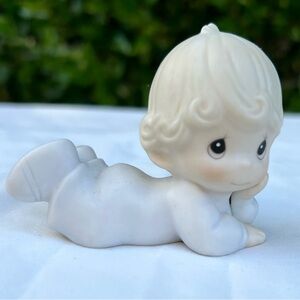 Precious moments baby girl 1983